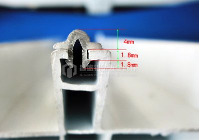 塑钢推拉铝滑轨-004